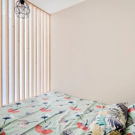 Daire Honore - Carnot